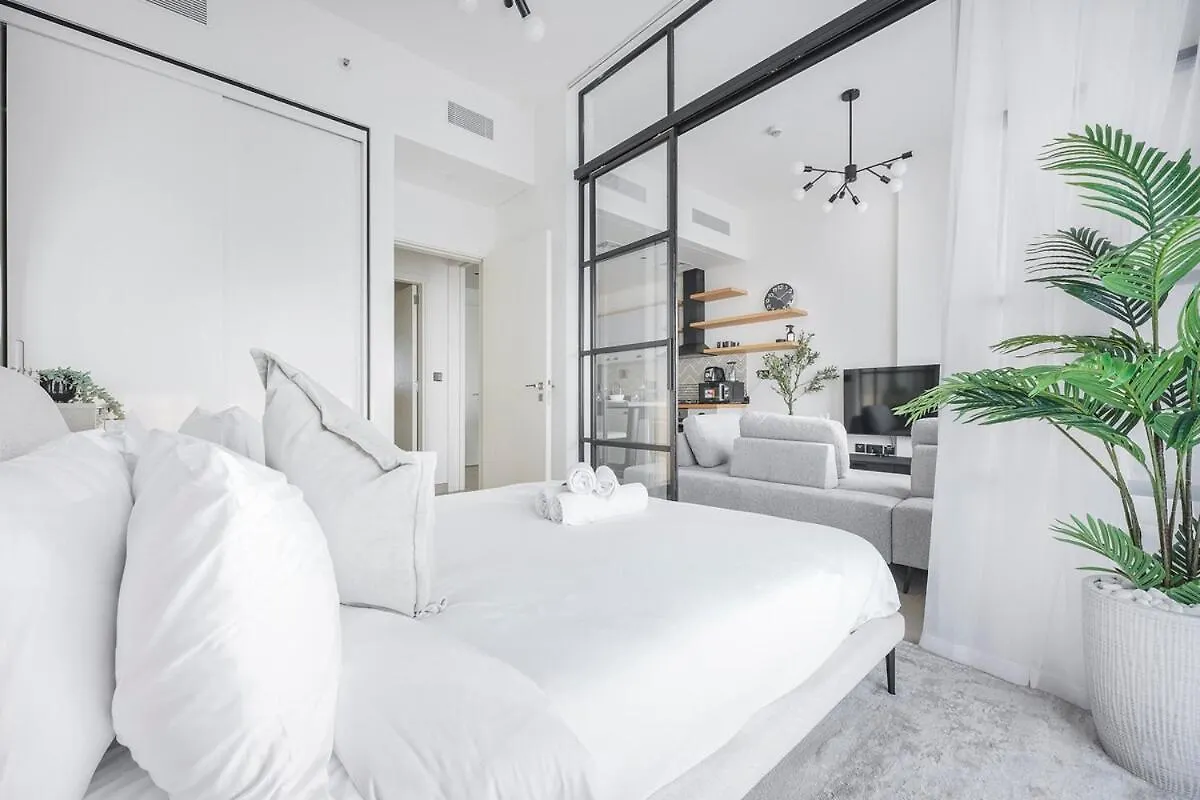 Soothing Studio Apartment In Collective Tower At Dubai Hills